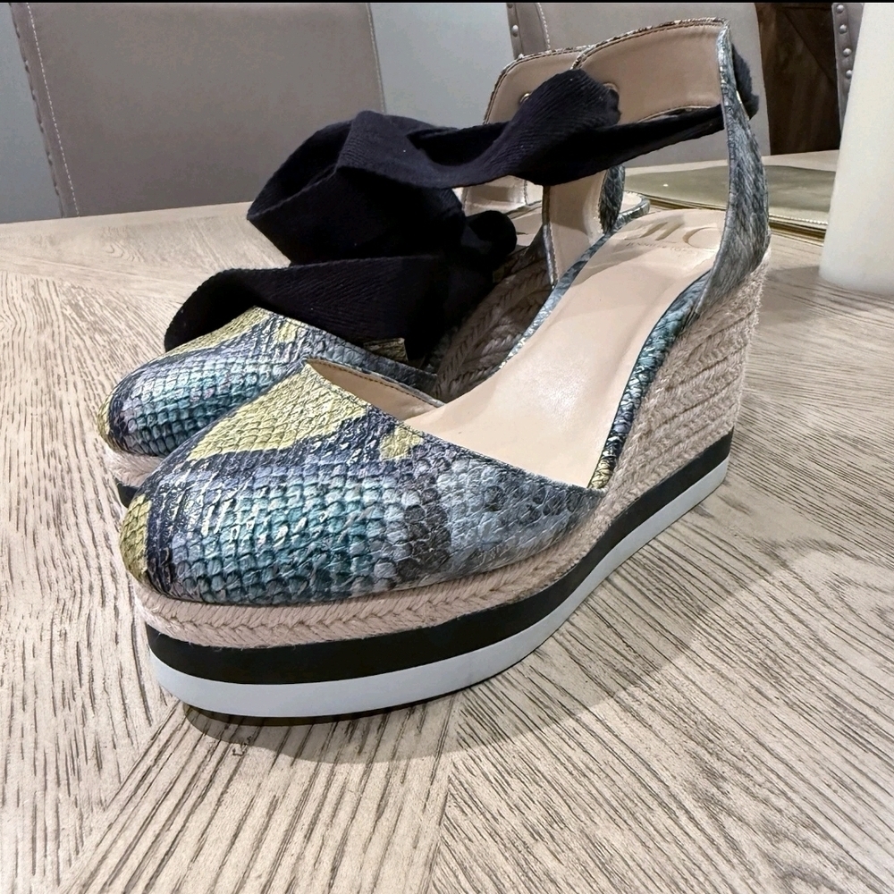 JLO Jalina Espadrille Blue Multicolor Snake Print JLO Jalina Espadrille Sz 7.5